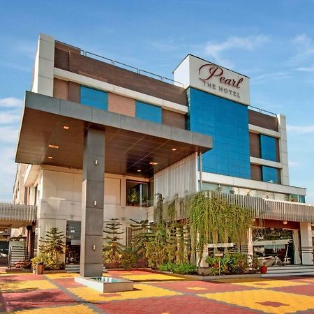 Pearl Hotel & Banquets אחמדאבאד מראה חיצוני תמונה